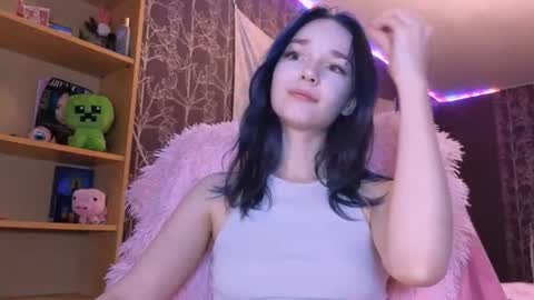 Snapshot of baby_onface chatting on 06.26.26 Alice online show from 06.26.26