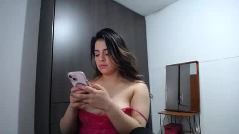 Snapshot of baby_roose chatting on 12.17.24 Baby online show from 12.17.24