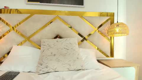 Snapshot of baby_scarleth_ chatting on 12.19.25 baby_scarleth_ online show from 12.19.25