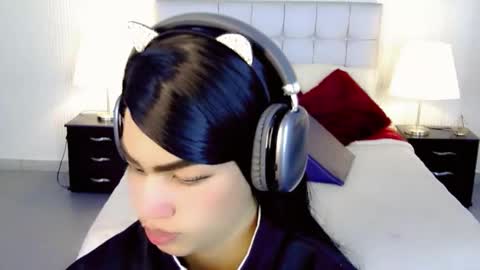 Snapshot of baby_sky01 chatting on 10.02.25 KENDALL online show from 10.02.25