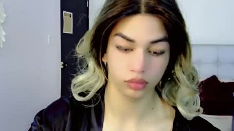 Snapshot of baby_sky01 chatting on 10.15.25 KENDALL online show from 10.15.25