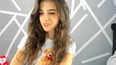 Snapshot of babyaylin chatting on 12.04.24 Aylin  online show from 12.04.24