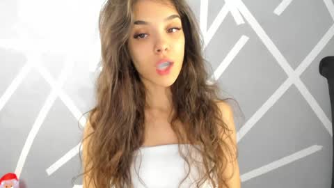 Snapshot of babyaylin chatting on 12.12.24 Aylin  online show from 12.12.24