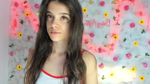 Snapshot of babyaylin chatting on 01.18.25 Aylin  online show from 01.18.25