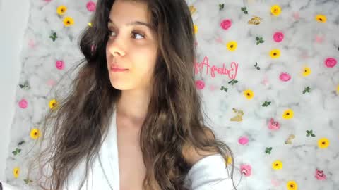 Snapshot of babyaylin chatting on 02.26.25 Aylin  online show from 02.26.25