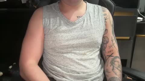 Snapshot of babybemine420 chatting on 01.10.25 babybemine420 online show from 01.10.25