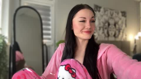 Snapshot of babycoffee chatting on 11.19.25 Baby Coffee online show from 11.19.25