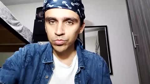 Snapshot of babydarkpink chatting on 01.11.26 Dani online show from 01.11.26