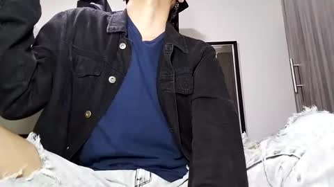 Snapshot of babydarkpink chatting on 01.12.26 Dani online show from 01.12.26