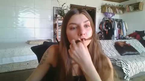 babydemon6 online show from 09.10.25