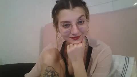 babydemon6 online show from 09.30.25