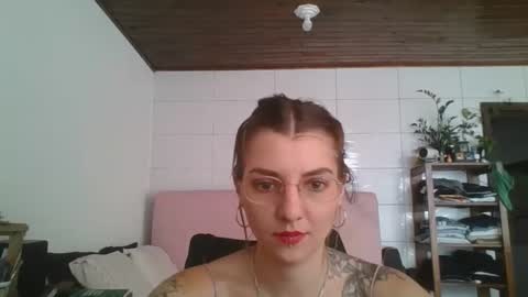 babydemon6 online show from 10.04.25