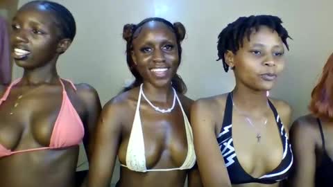Snapshot of babydoll_230 chatting on 04.22.26 Babydoll 230 online show from 04.22.26