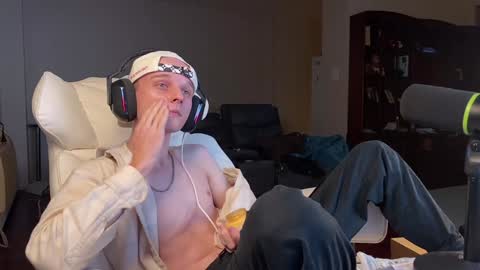Big cock boy online show from 12.13.24