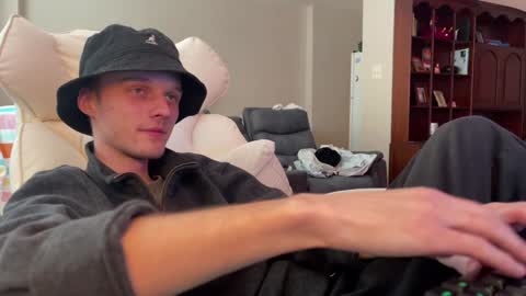 Big cock boy online show from 01.28.25