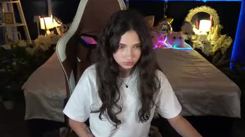 Snapshot of babyflowerr chatting on 06.12.26 Sasha online show from 06.12.26