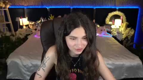 Snapshot of babyflowerr chatting on 06.14.26 Sasha online show from 06.14.26