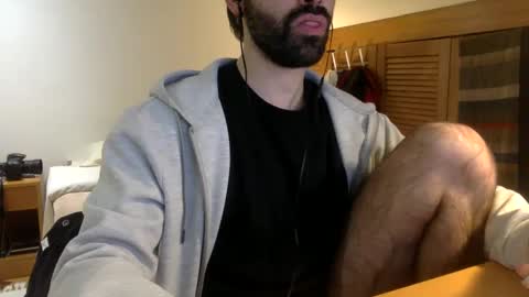 Snapshot of babyhardy chatting on 12.30.24 Tom A.    online show from 12.30.24