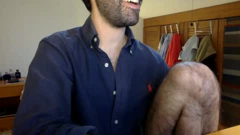 Tom A.    online show from 11.08.25