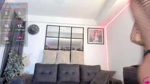 Snapshot of babyhorny_777 chatting on 11.15.25 babyhorny_777 online show from 11.15.25