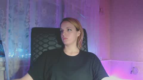 Snapshot of babymuro4ka chatting on 01.18.25 Sonya online show from 01.18.25