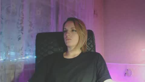 Snapshot of babymuro4ka chatting on 01.19.25 Sonya online show from 01.19.25