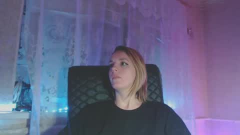 Snapshot of babymuro4ka chatting on 01.20.25 Sonya online show from 01.20.25