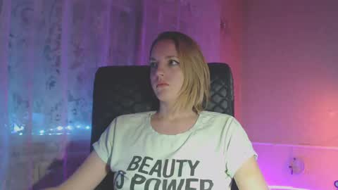 Snapshot of babymuro4ka chatting on 01.27.25 Sonya online show from 01.27.25