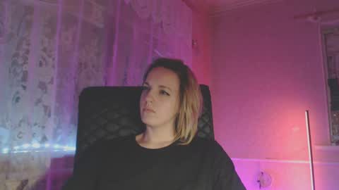 Snapshot of babymuro4ka chatting on 02.03.25 Sonya online show from 02.03.25