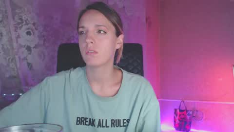 Snapshot of babymuro4ka chatting on 09.08.25 Sonya online show from 09.08.25