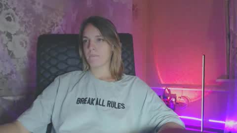 Snapshot of babymuro4ka chatting on 10.07.25 Sonya online show from 10.07.25