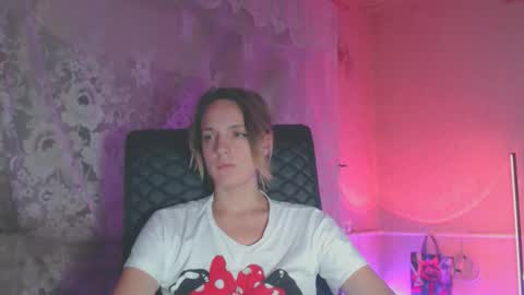 Snapshot of babymuro4ka chatting on 10.13.25 Sonya online show from 10.13.25