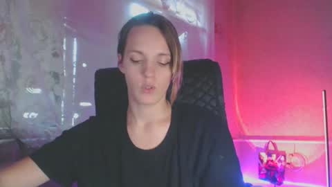 Snapshot of babymuro4ka chatting on 10.18.25 Sonya online show from 10.18.25