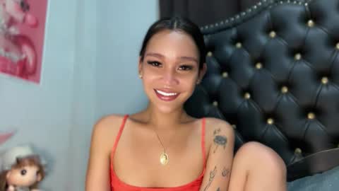 Snapshot of babynexy69 chatting on 12.19.25 Nexie online show from 12.19.25