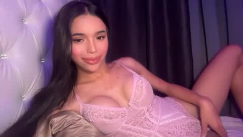 Snapshot of babysabrinaxx chatting on 05.18.26 babysabrinaxx online show from 05.18.26