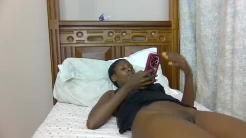 babytylerr online show from 10.28.25