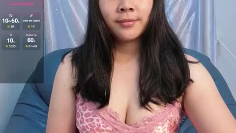 Snapshot of babyunicorn998 chatting on 11.01.25 Baby Unicorn online show from 11.01.25