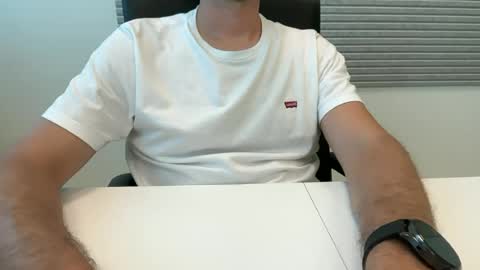 Snapshot of backtoureon chatting on 07.06.26 backtoureon online show from 07.06.26