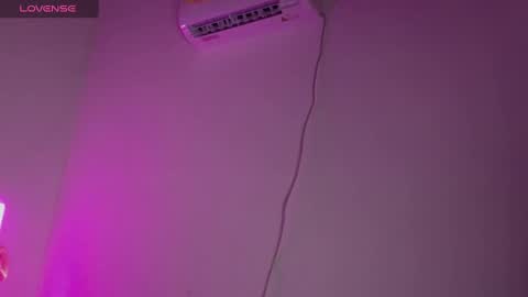 Angeles online show from 12.22.24