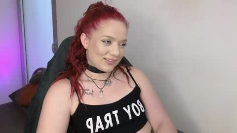 Snapshot of badd_habitss chatting on 05.21.26 Vika online show from 05.21.26