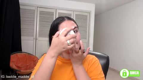 want custom text me through my snap 3  online show from 10.31.25