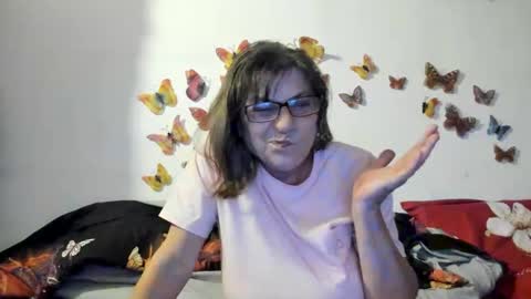 Snapshot of badgg chatting on 12.01.24 Gina online show from 12.01.24