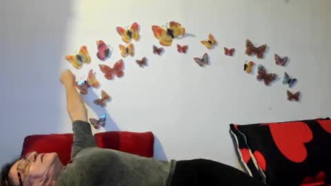 Snapshot of badgg chatting on 12.17.24 Gina online show from 12.17.24