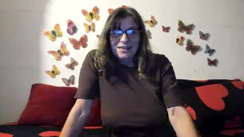 Snapshot of badgg chatting on 12.30.24 Gina online show from 12.30.24