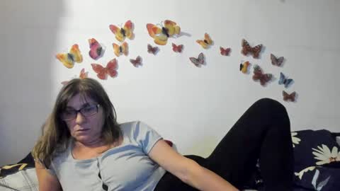 Snapshot of badgg chatting on 01.03.25 Gina online show from 01.03.25