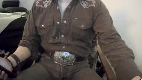 Snapshot of badhombremx chatting on 02.03.26 Mexican livin Off the Wall online show from 02.03.26