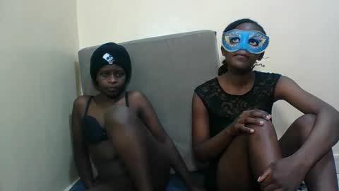 Snapshot of bads_girles chatting on 01.11.26 bads_girles online show from 01.11.26