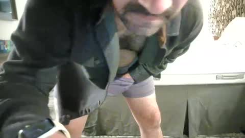 badtwister online show from 04.14.26