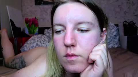 holly online show from 05.03.26