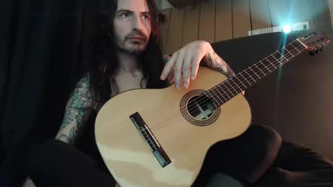 Bailey online show from 12.12.24